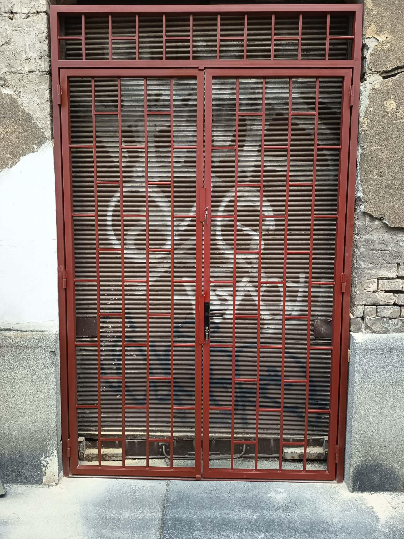 BDSTEEL biztonsági rács - egyedi ablakrács, ajtórács készítés